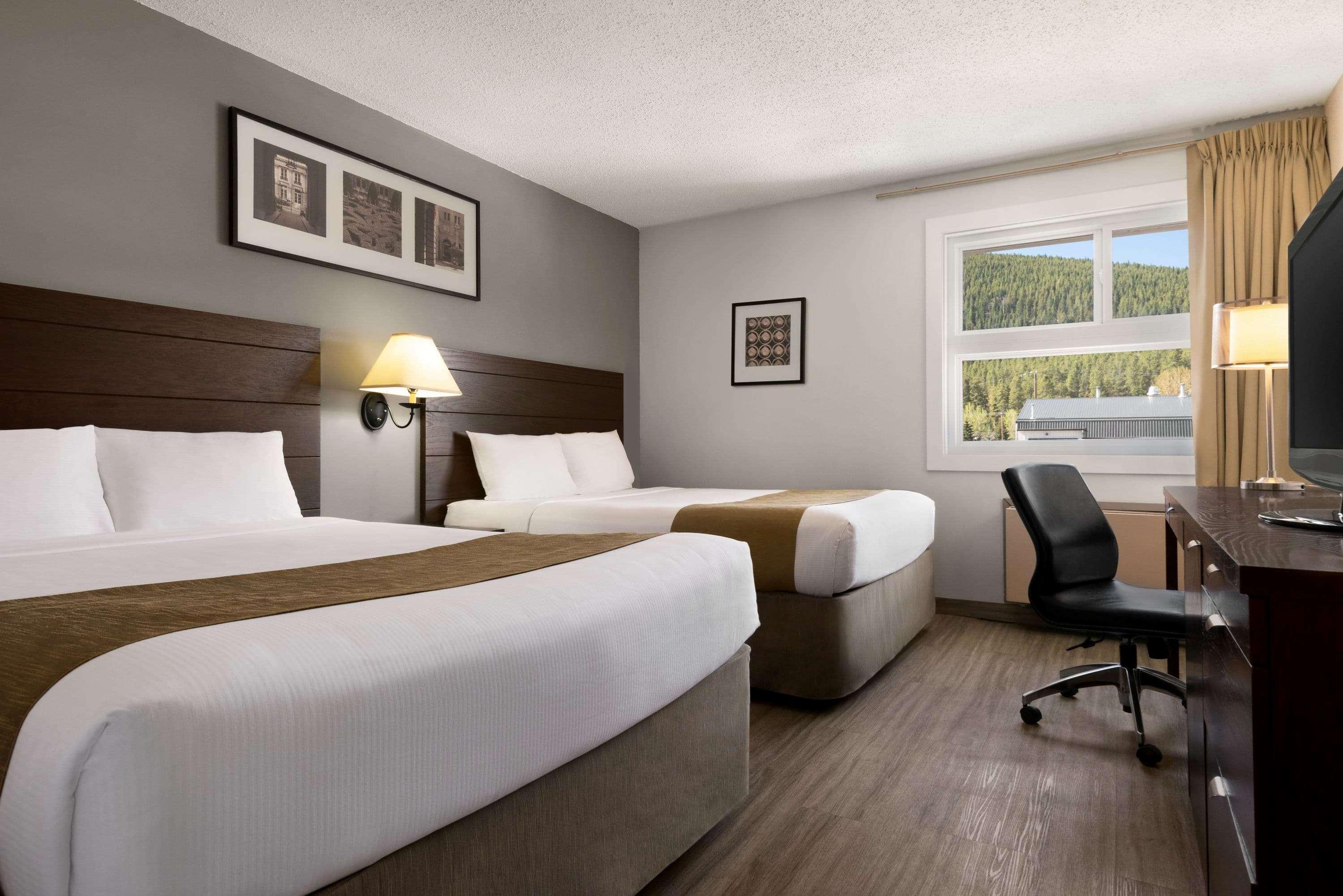 Travelodge By Wyndham Blairmore Exteriör bild